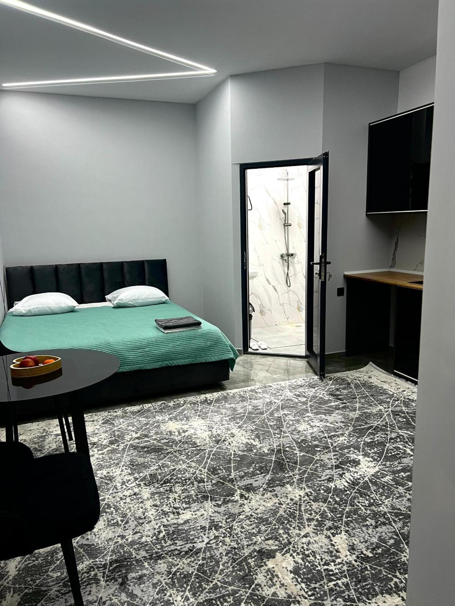 Lumi Hotel Bishkek Exterior foto