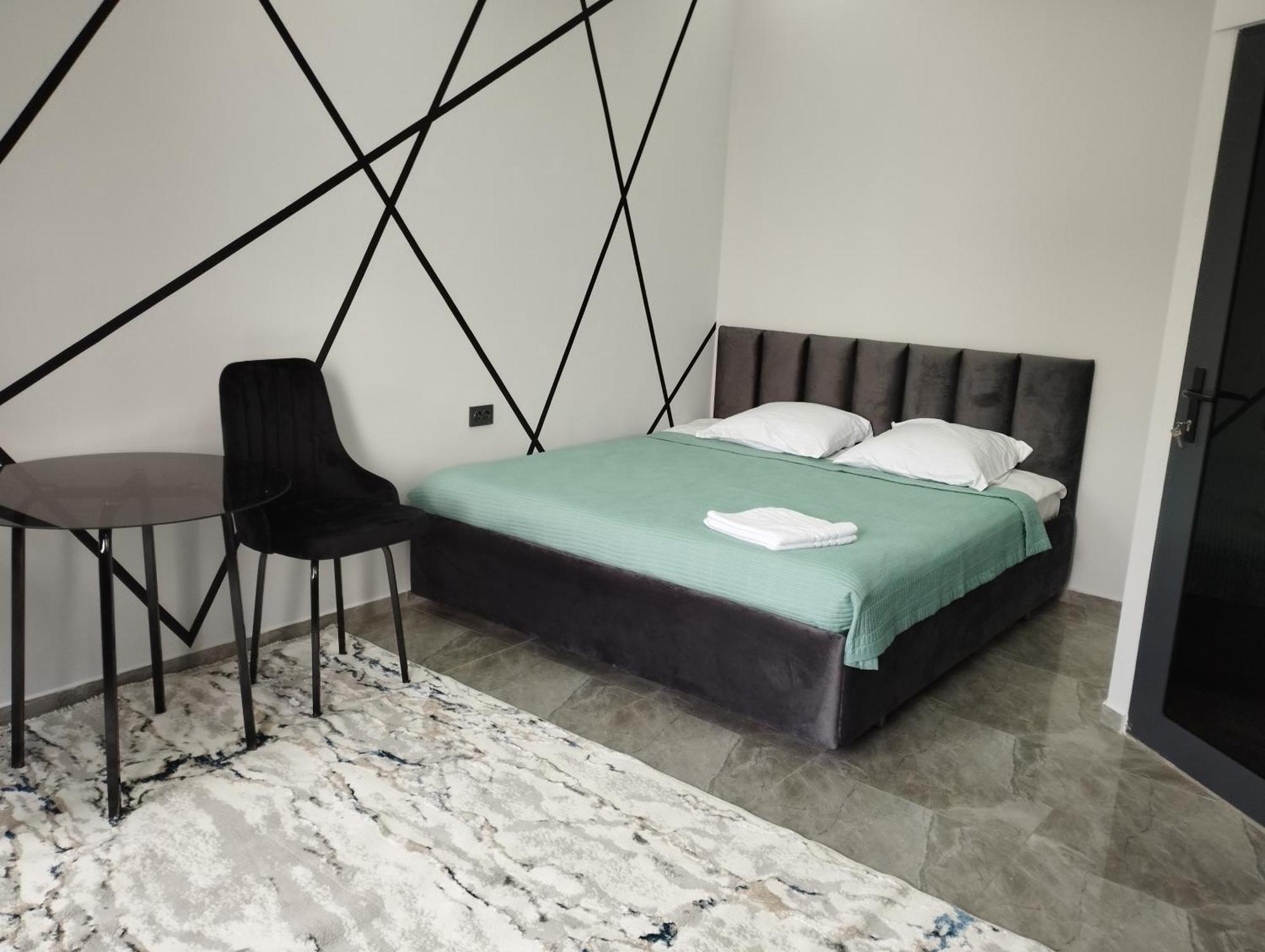 Lumi Hotel Bishkek Exterior foto